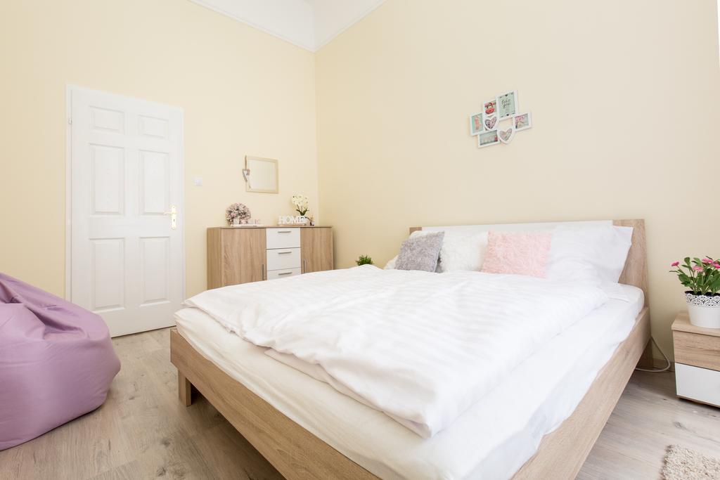 Bpm: Dob70 Classic Apartment In Downtown Budapest Phòng bức ảnh