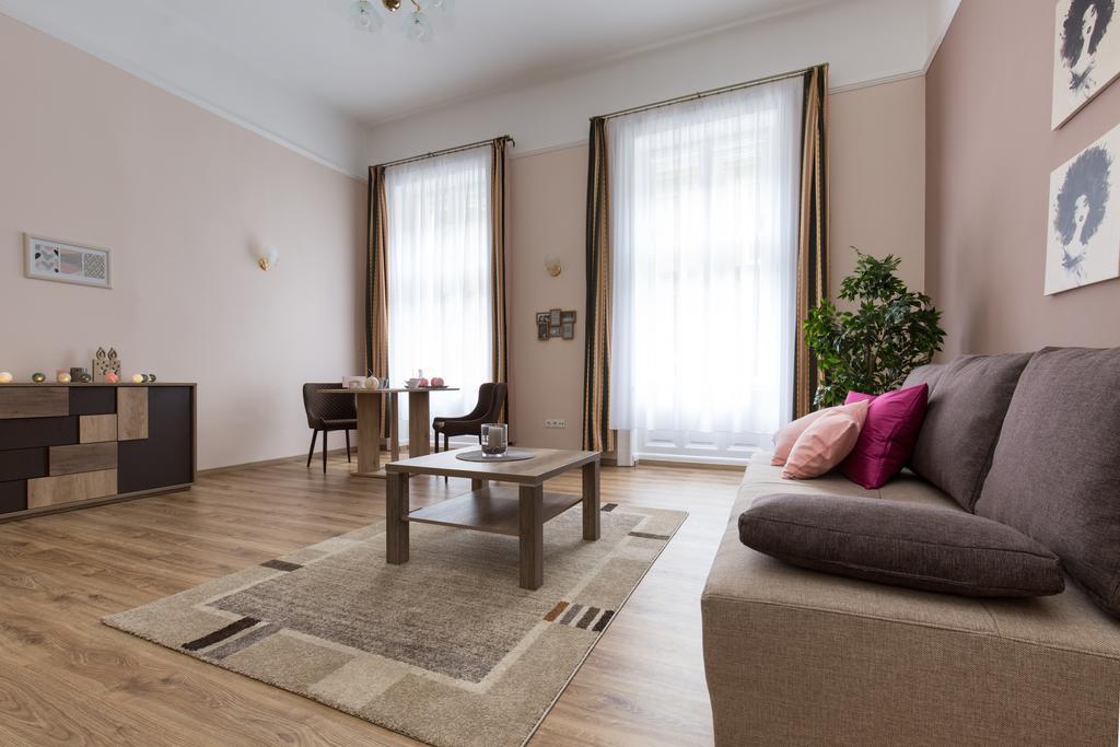 Bpm: Dob70 Classic Apartment In Downtown Budapest Phòng bức ảnh