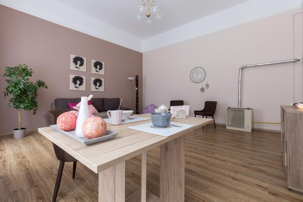 Bpm: Dob70 Classic Apartment In Downtown Budapest Phòng bức ảnh