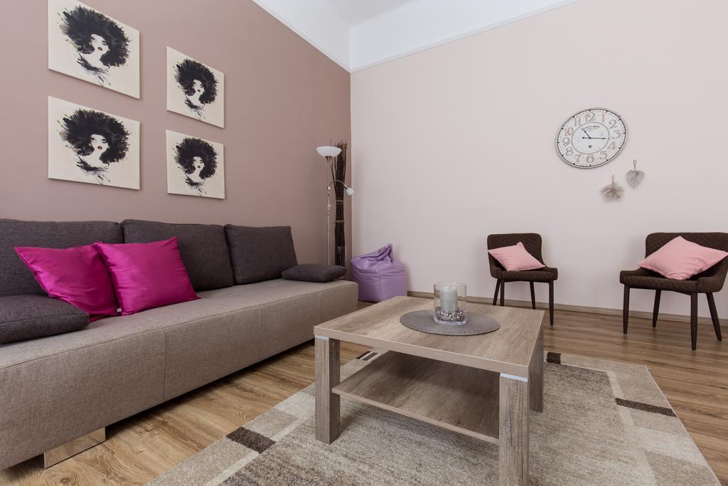 Bpm: Dob70 Classic Apartment In Downtown Budapest Phòng bức ảnh