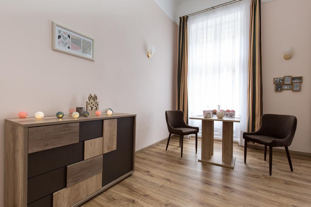 Bpm: Dob70 Classic Apartment In Downtown Budapest Phòng bức ảnh